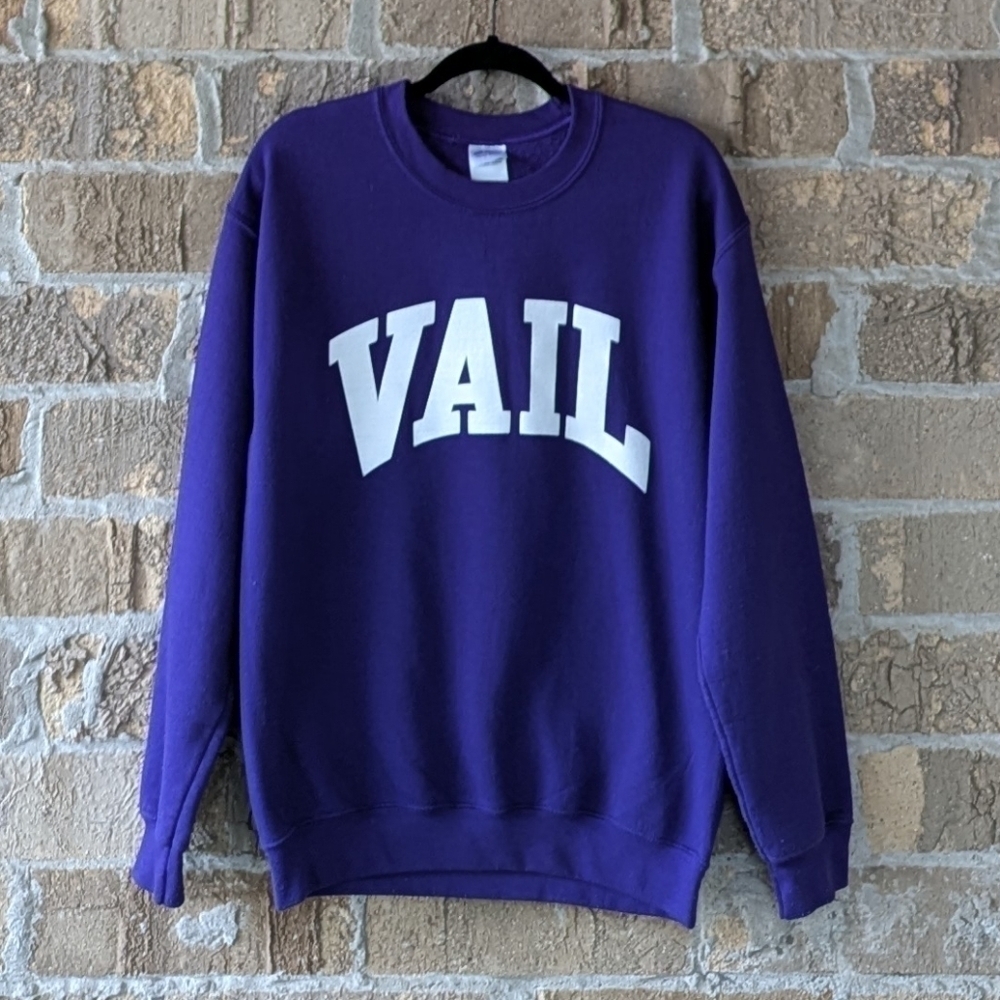 Classic VAIL Colorado Crew Neck Sweatshirt Purple White Size Medium